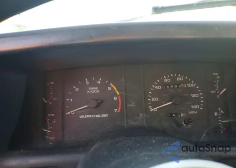 1989 Ford Mustang Lx z USA, uszkodzony, nr VIN 1FABP41E6KF309242